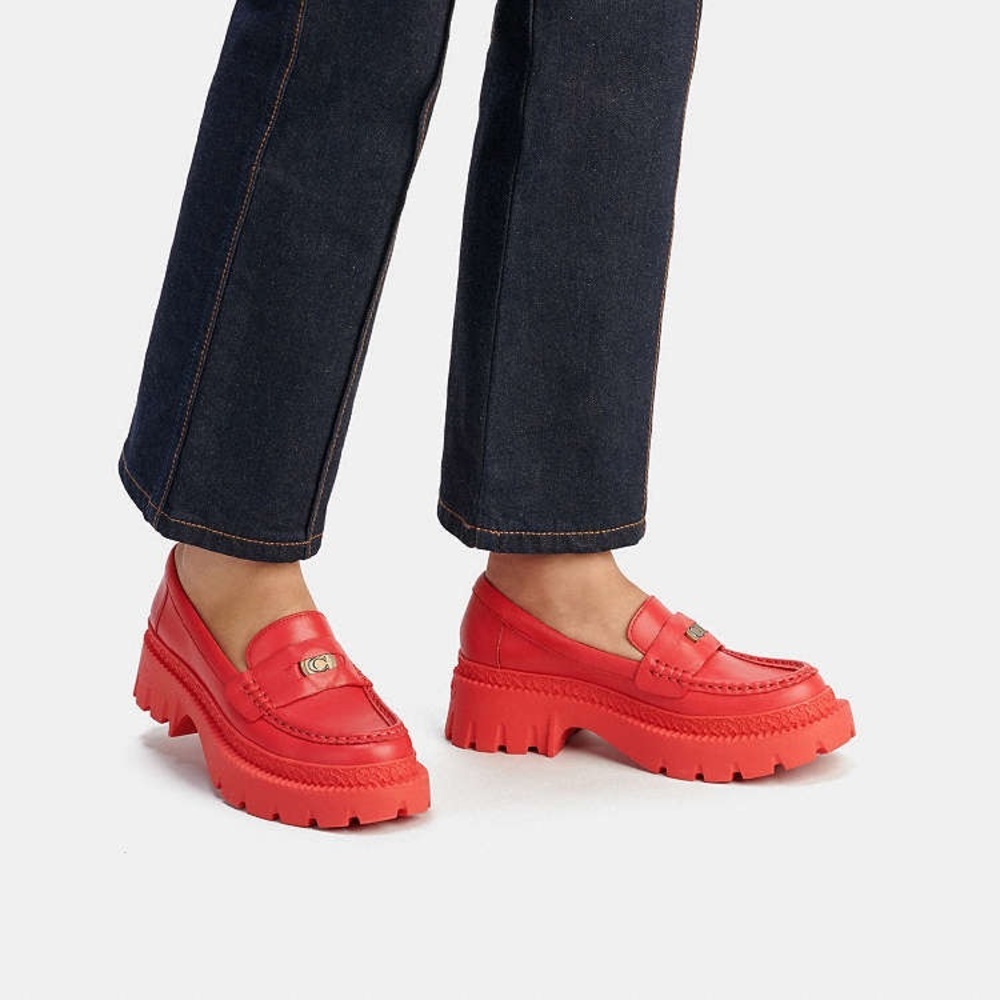 Coach Loafers lug sole size 6.5 Women, Color: Red